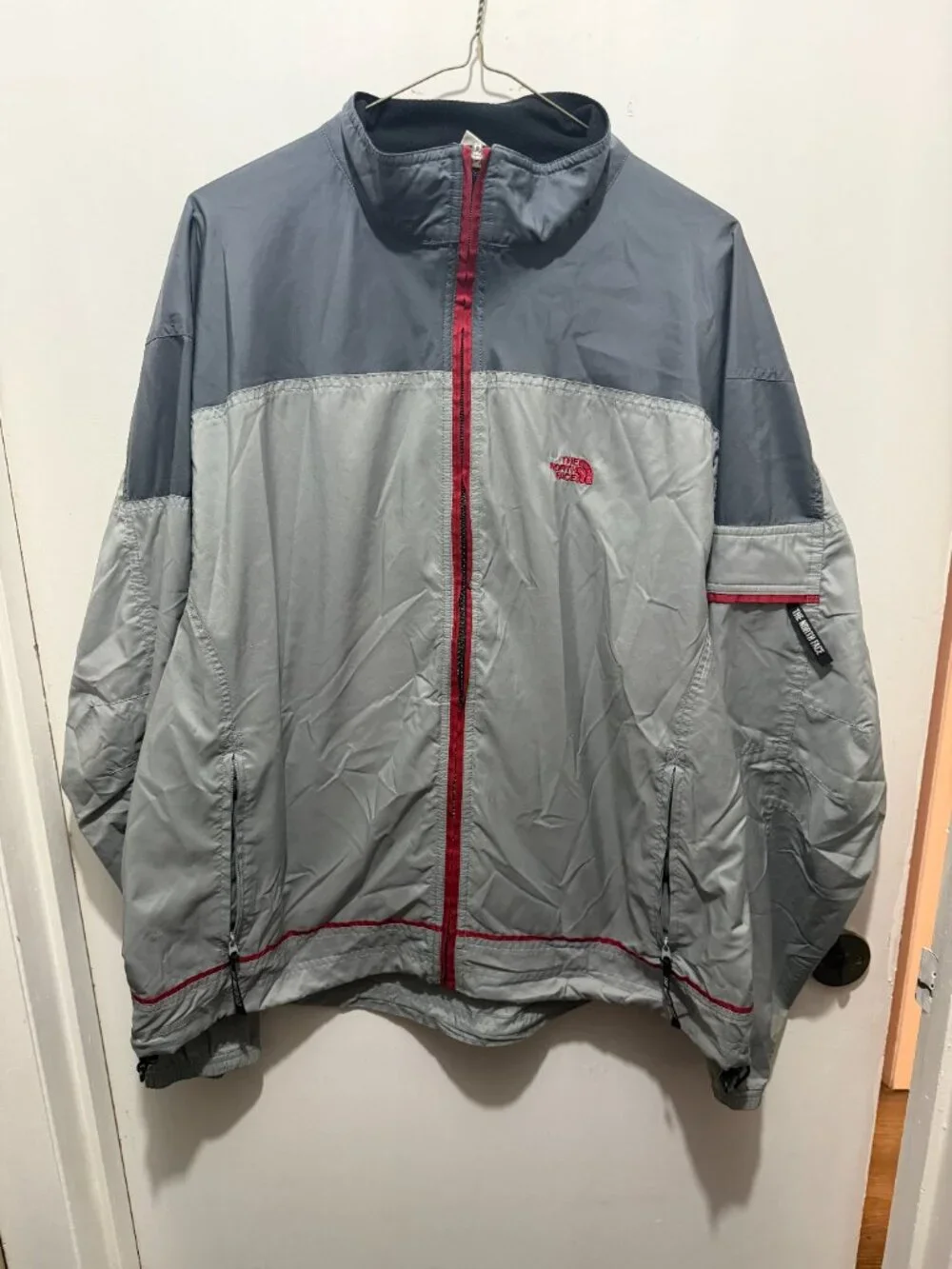 The North Face Mens L Windbreaker Jacket Gray Two Tone Red Logo Full Zip